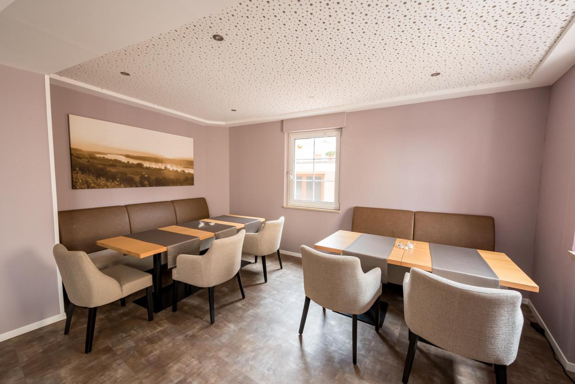 Weingut & Gaestehaus Julianenhof نيرستين المظهر الخارجي الصورة